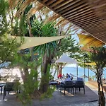 Hotel Manta 4*