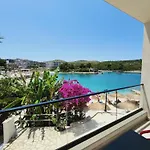 Hotel Manta 4*