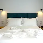Manta 4*