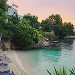 Manta Hotel