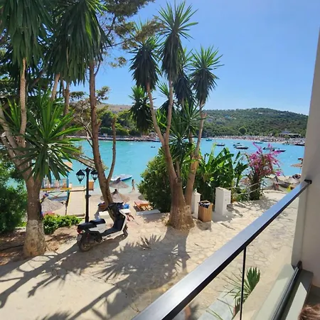 Manta Ksamil