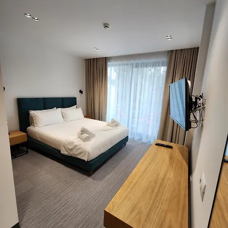Manta 4*