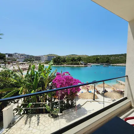 Hotel Manta 4*