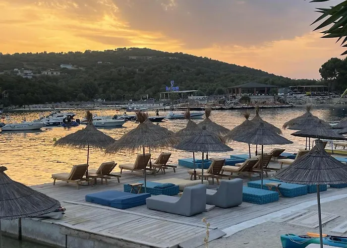 Manta Hotel 4*